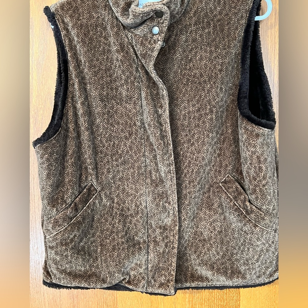Jones New York Sport Vest Petite Gold-Brown Soft Animal Print‎ PS